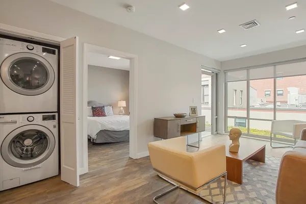 $4,200 | 10 Essex Street, Unit 203, Cambridge, MA 02139