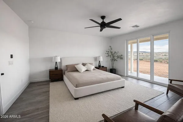 $640,000 | 142 Dunn Drive, Page, AZ 86040