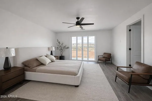 $640,000 | 142 Dunn Drive, Page, AZ 86040