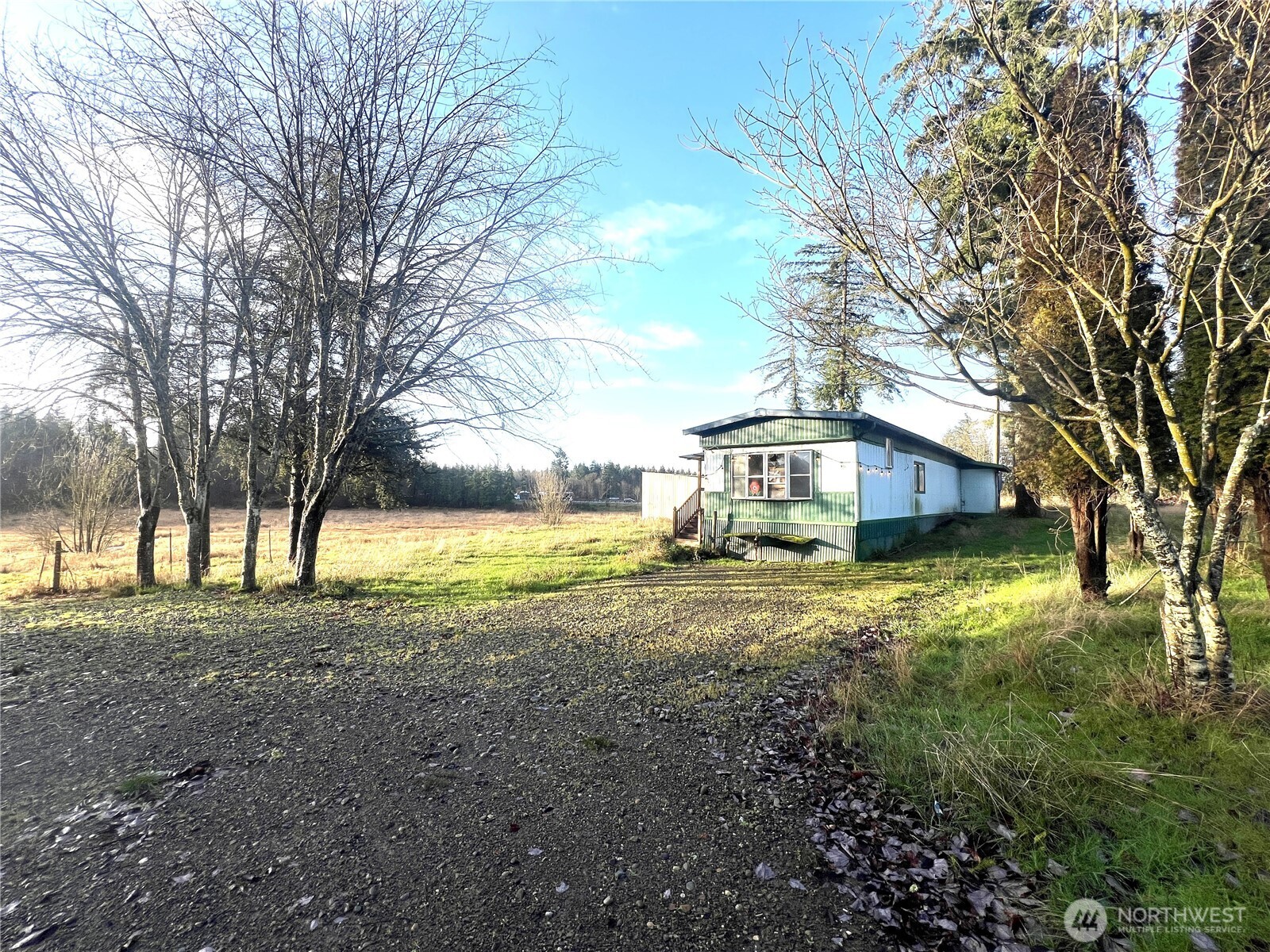 5347 216th Avenue Southwest Centralia, WA 98531 - Photo 6 of 15 a house view with a garden space