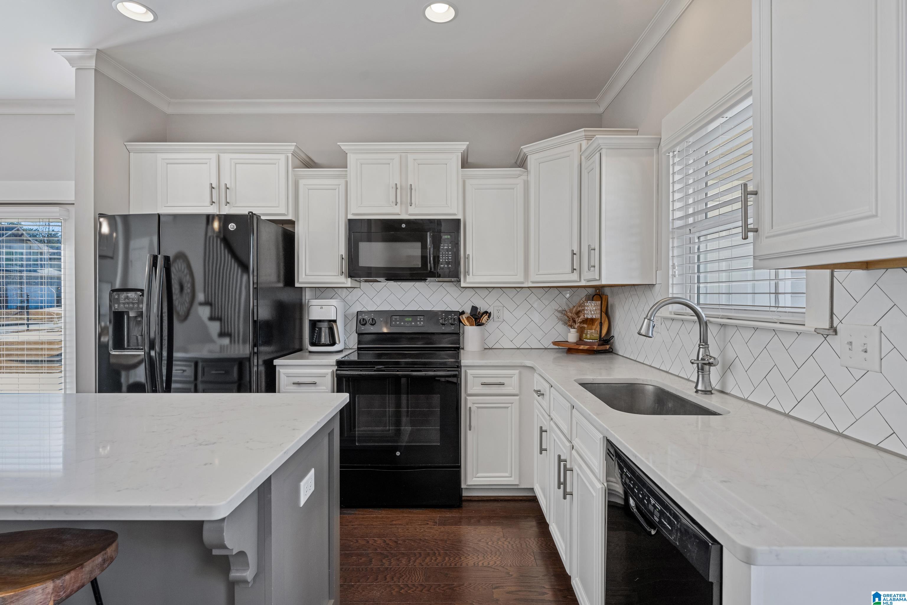 154 King Richards Way Calera, AL 35040 - Photo 11 of 39