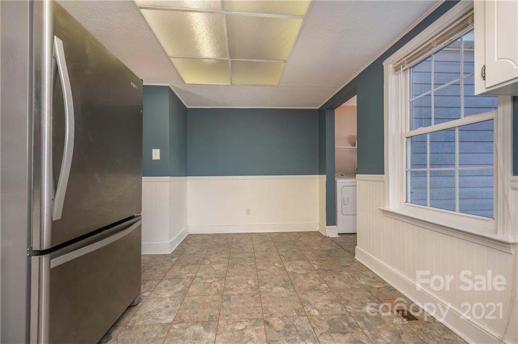 291 Cardinal Street Inman, SC 29349 - Photo 16 of 40 a view of empty room with windows
