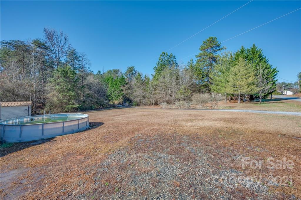 291 Cardinal Street Inman, SC 29349 - Photo 40 of 40 a backyard of a house with lots of green space