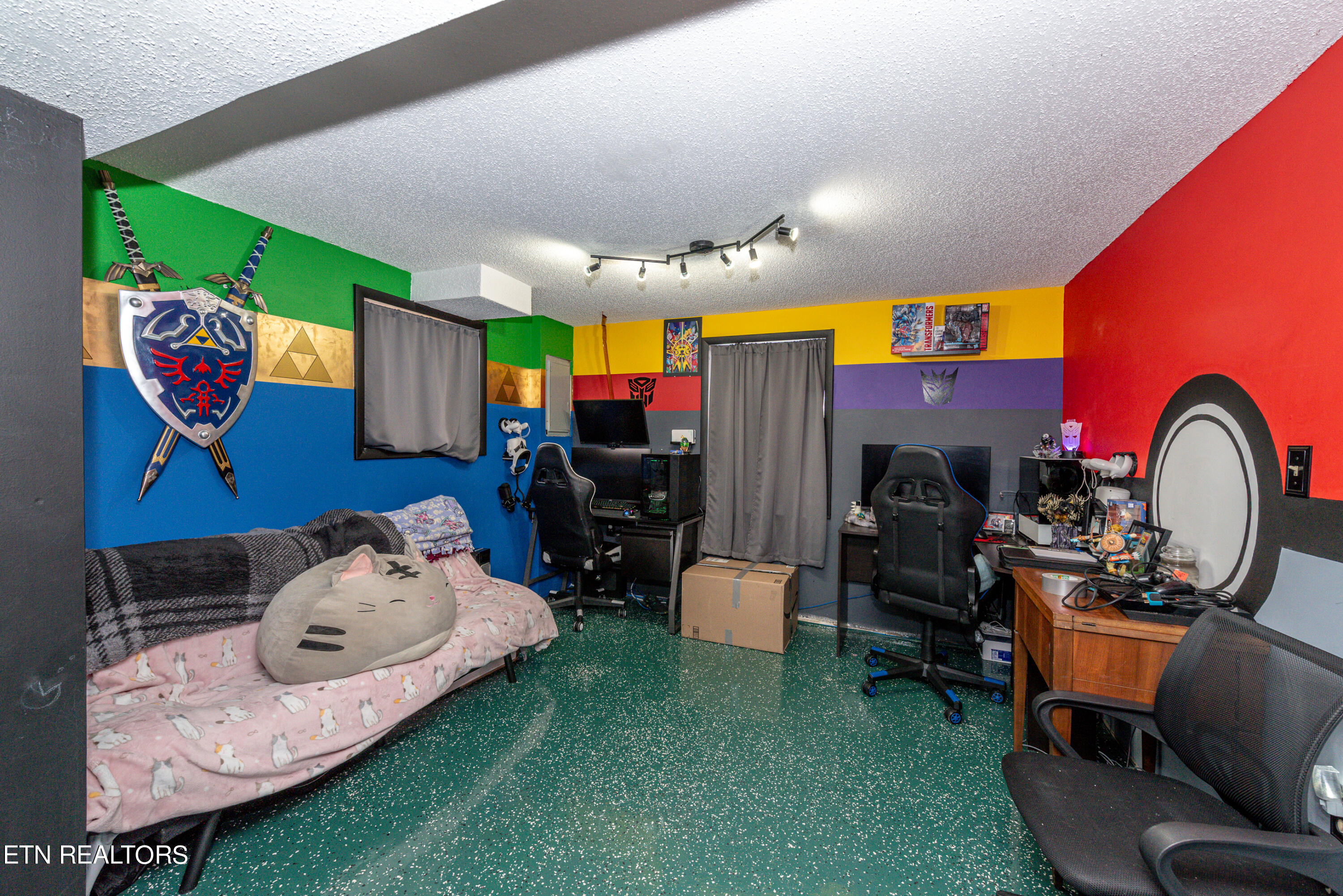 1904 Highland Road Maryville, TN 37801 - Photo 17 of 19 Large basement