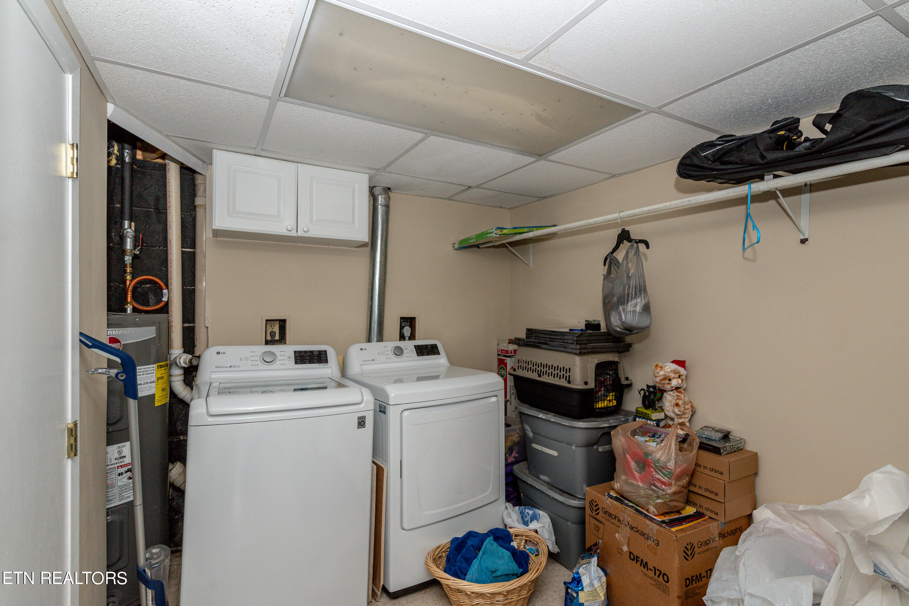 1904 Highland Road Maryville, TN 37801 - Photo 19 of 19 Laundry Room