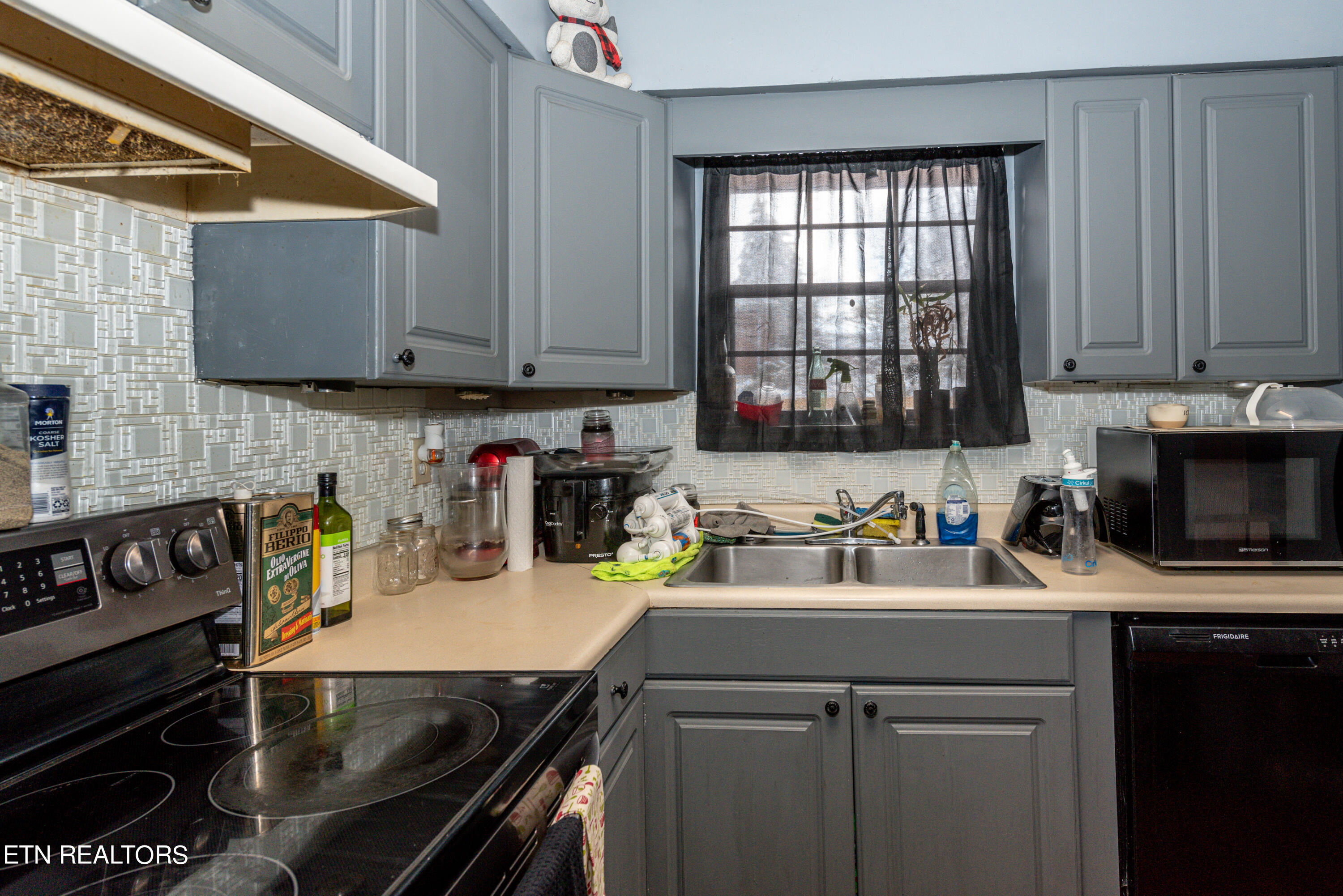 1904 Highland Road Maryville, TN 37801 - Photo 5 of 19 Kitchen