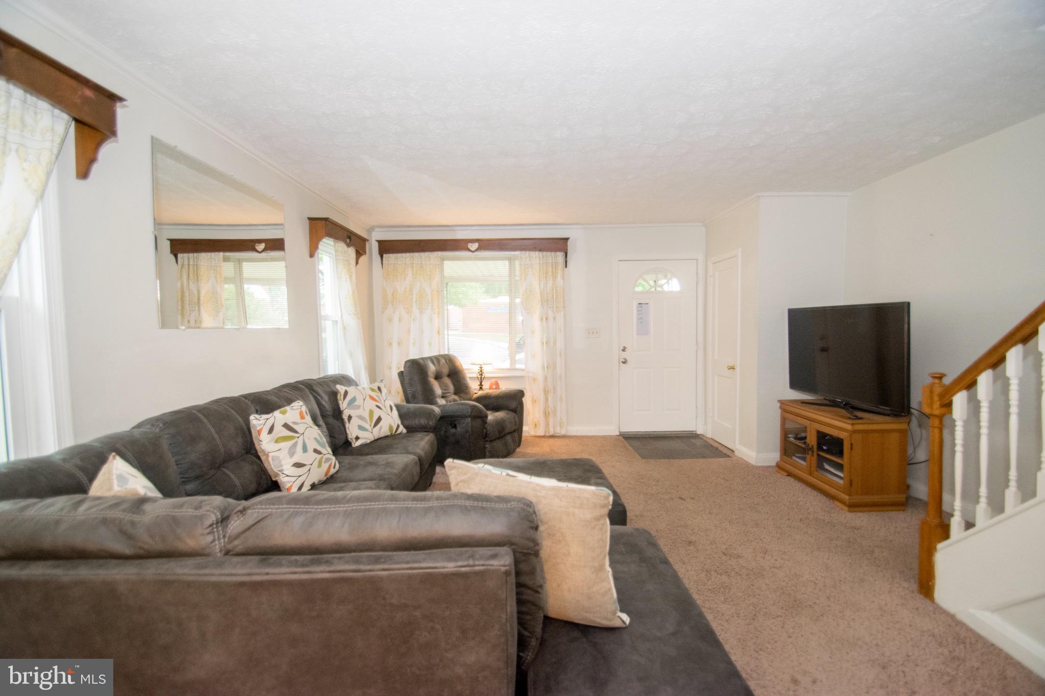 159 Bennett Road Baltimore, MD 21221 - Photo 5 of 24 Gallery Image 5
