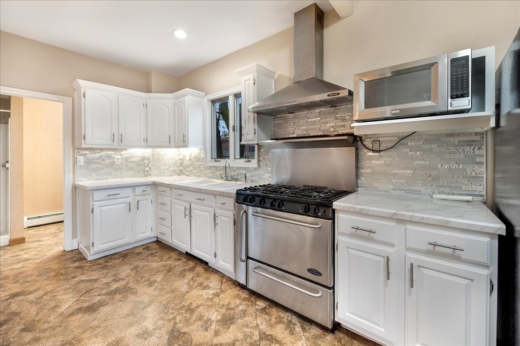 1073 New Boston Road Fall River, MA 02720 - Photo 18 of 40