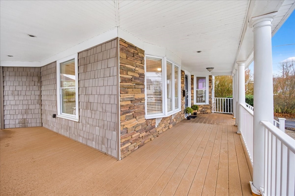 1073 New Boston Road Fall River, MA 02720 - Photo 3 of 40