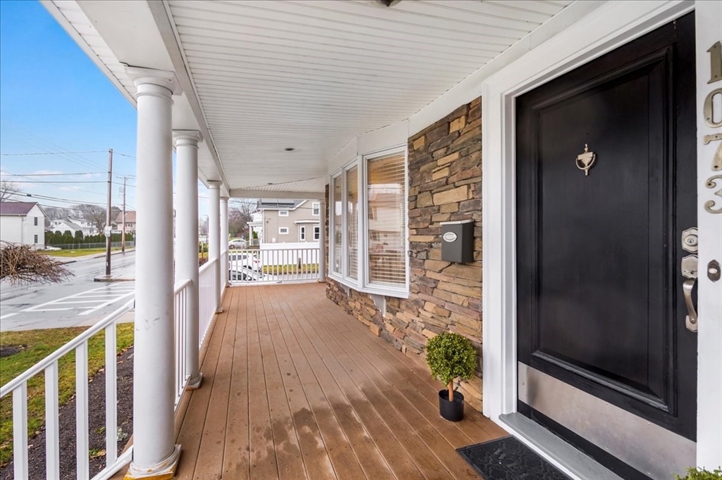 1073 New Boston Road Fall River, MA 02720 - Photo 5 of 40