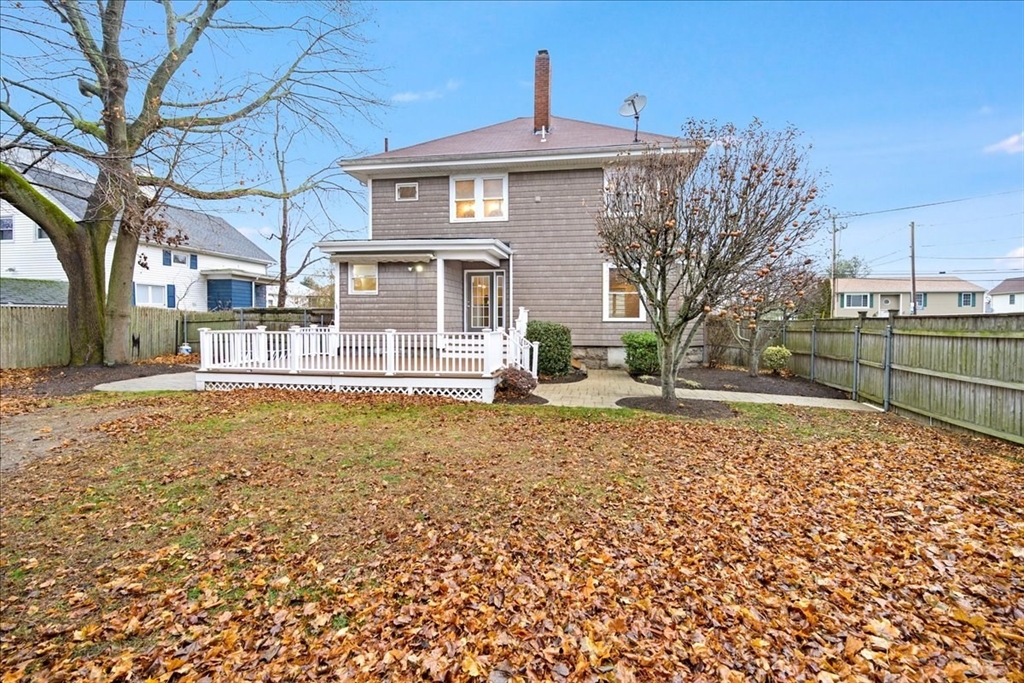 1073 New Boston Road Fall River, MA 02720 - Photo 8 of 40