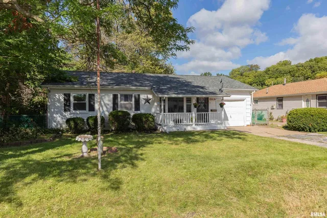 $139,900 | 3823 15th Street, Moline, IL 61265