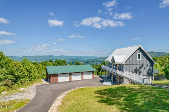 $968,000 | 384 Cross Mountain Road, Shady Valley, TN 37688