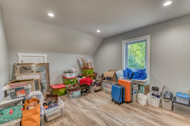 $968,000 | 384 Cross Mountain Road, Shady Valley, TN 37688