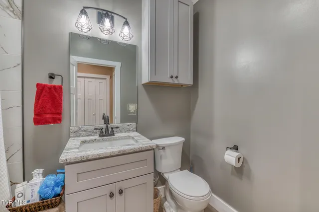 $968,000 | 384 Cross Mountain Road, Shady Valley, TN 37688