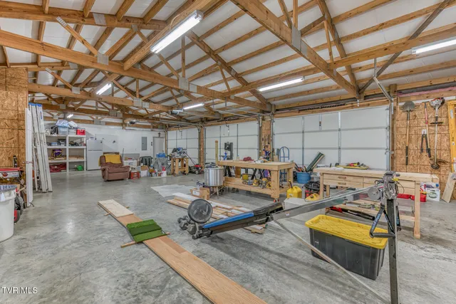 $968,000 | 384 Cross Mountain Road, Shady Valley, TN 37688