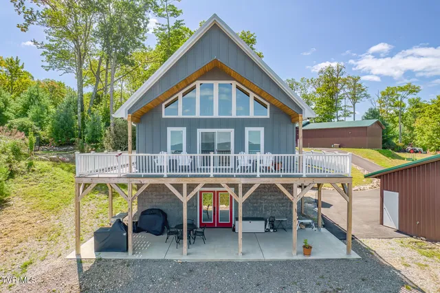 $968,000 | 384 Cross Mountain Road, Shady Valley, TN 37688