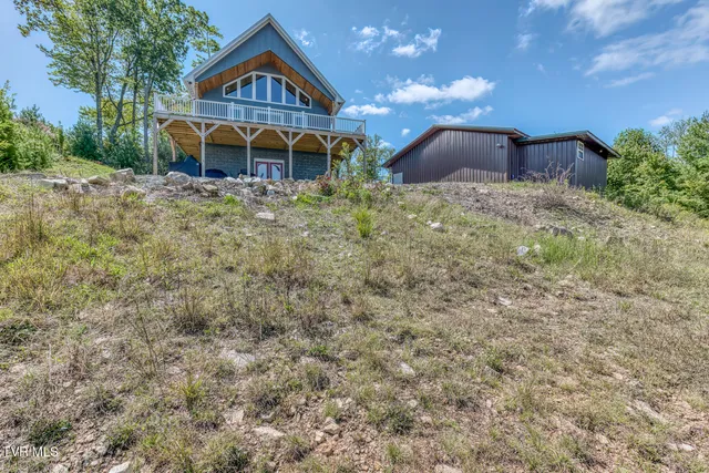 $968,000 | 384 Cross Mountain Road, Shady Valley, TN 37688