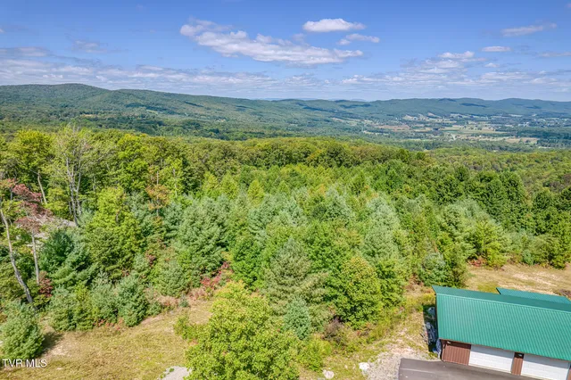 $968,000 | 384 Cross Mountain Road, Shady Valley, TN 37688