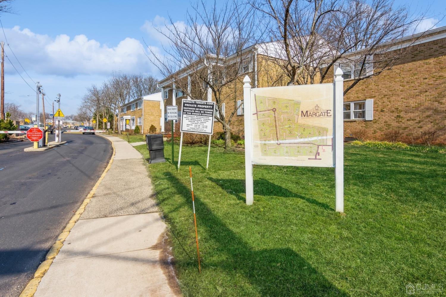 18 Judson Street, Unit 8B Edison, NJ 08837 - Photo 2 of 2 a view of a park with pathway