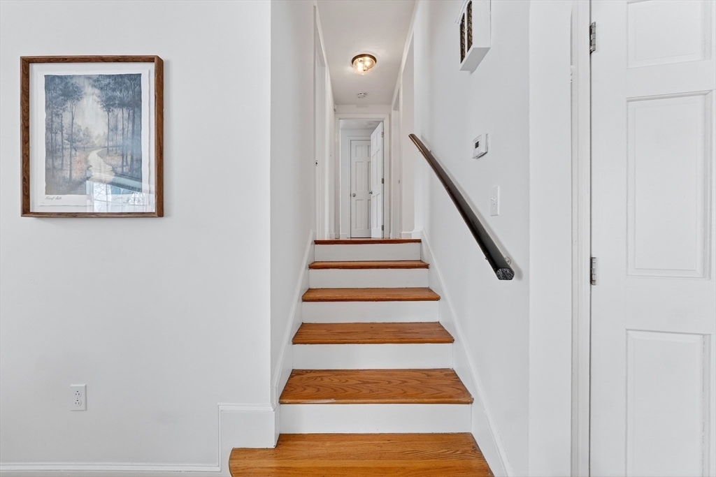 283 Ridgewood Drive Norwood, MA 02062 - Photo 11 of 39