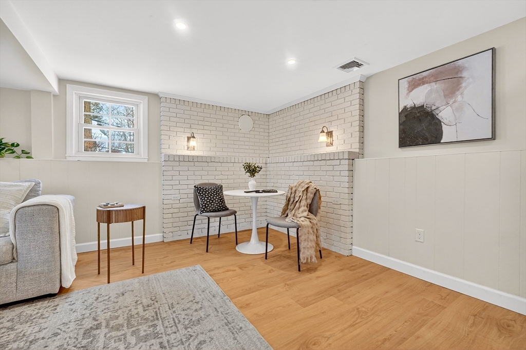 283 Ridgewood Drive Norwood, MA 02062 - Photo 20 of 39