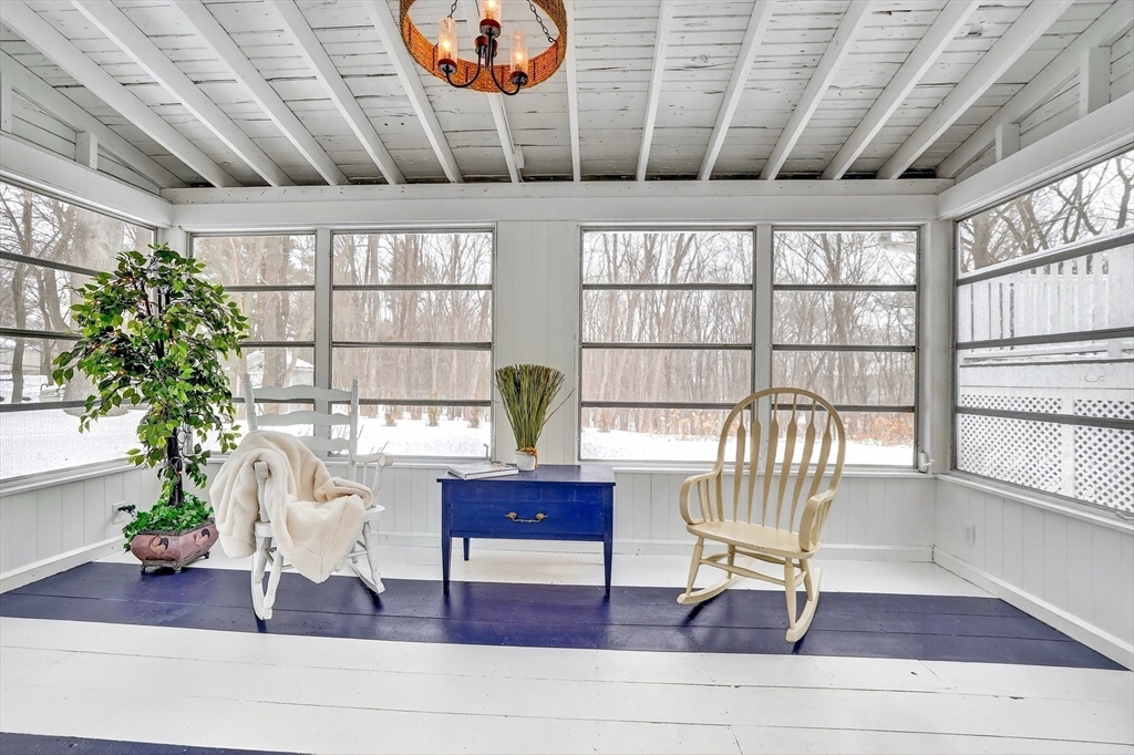 283 Ridgewood Drive Norwood, MA 02062 - Photo 24 of 39