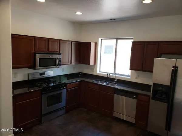 $2,410 | 1707 South Rochester Drive, Gilbert, AZ 85295