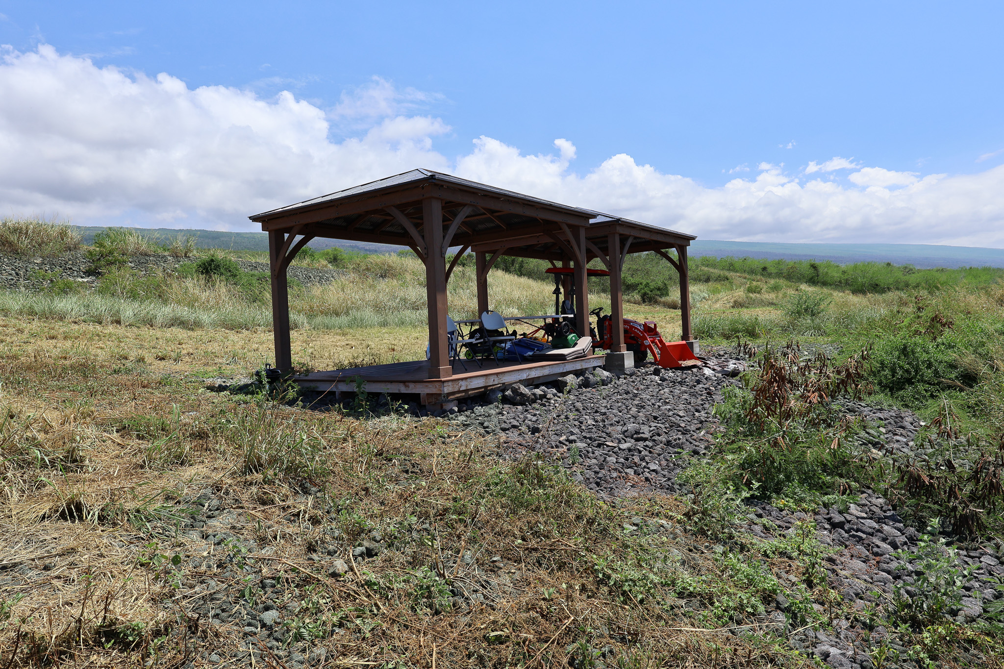 85-4471 Kapia Road Captain Cook, HI 96704 - Photo 6 of 30 a view of a tiny house with a yard