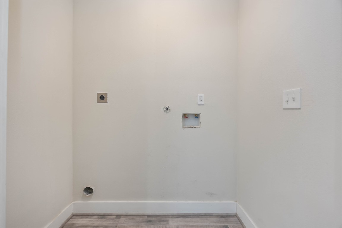 2708 Sam Wilson Street Houston, TX 77020 - Photo 16 of 18 a view of a small space