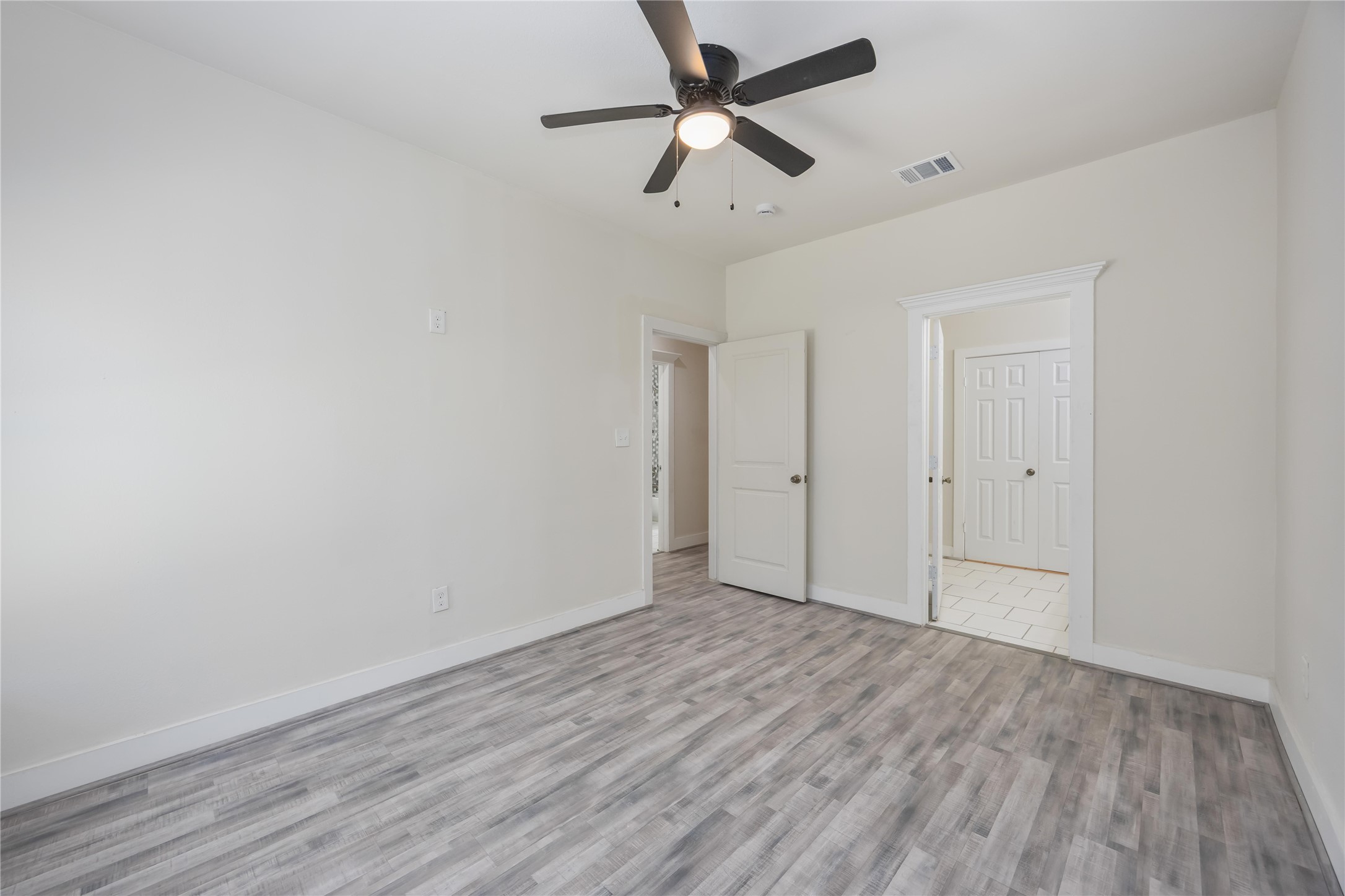 2708 Sam Wilson Street Houston, TX 77020 - Photo 10 of 18 wooden floor in an empty room