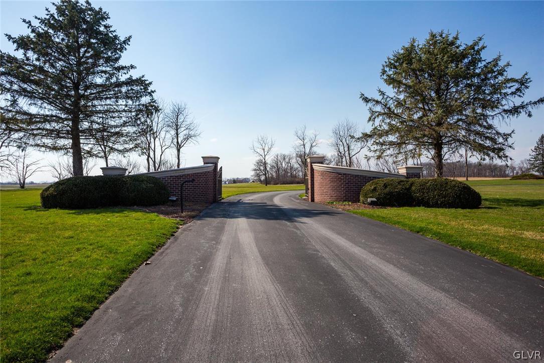 433 Little Creek Drive Nazareth, PA 18064 - Photo 42 of 44 a view of a garden