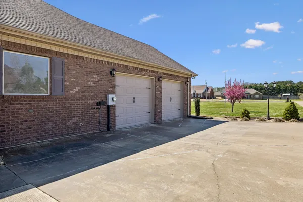 $550,000 | 26057 Ashton Lane, Ardmore, TN 38449