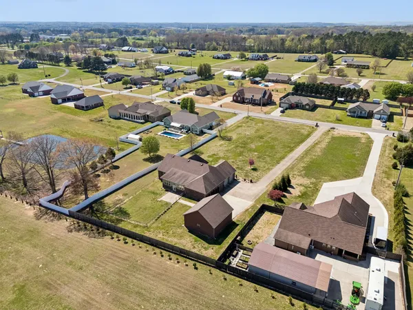 $550,000 | 26057 Ashton Lane, Ardmore, TN 38449