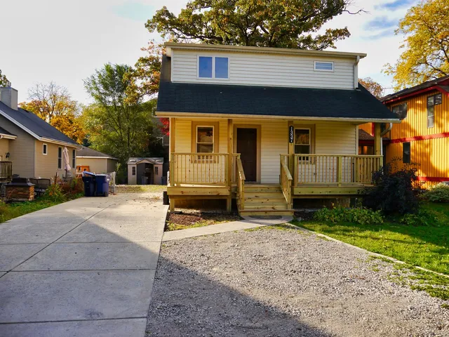 $3,150 | 1337 Ogden Avenue, Western Springs, IL 60558
