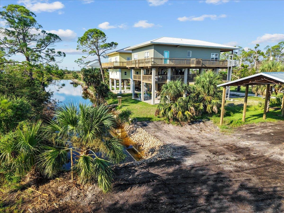 21460 Osprey Circle Perry, FL 32348 - Photo 3 of 23