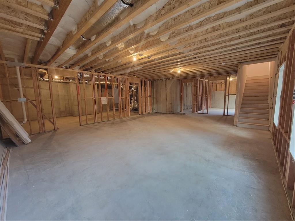 4795 Fairways Lane Jefferson, GA 30549 - Photo 12 of 20 a view of empty room with an empty space