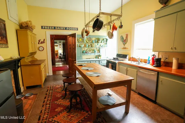 $7,201,000 | 5302 Bend Road, Vaughan, MS 39179