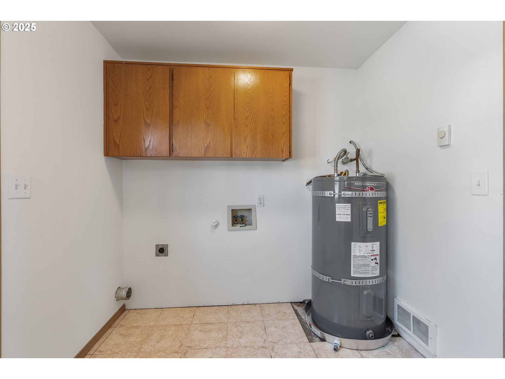 3196 Midway Road Hood River, OR 97031 - Photo 17 of 44 unknown