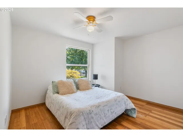 $580,000 | 3196 Midway Road, Hood River, OR 97031