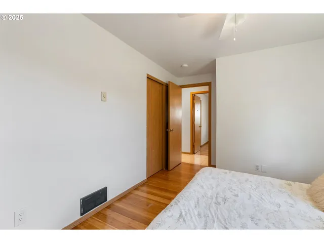 $580,000 | 3196 Midway Road, Hood River, OR 97031