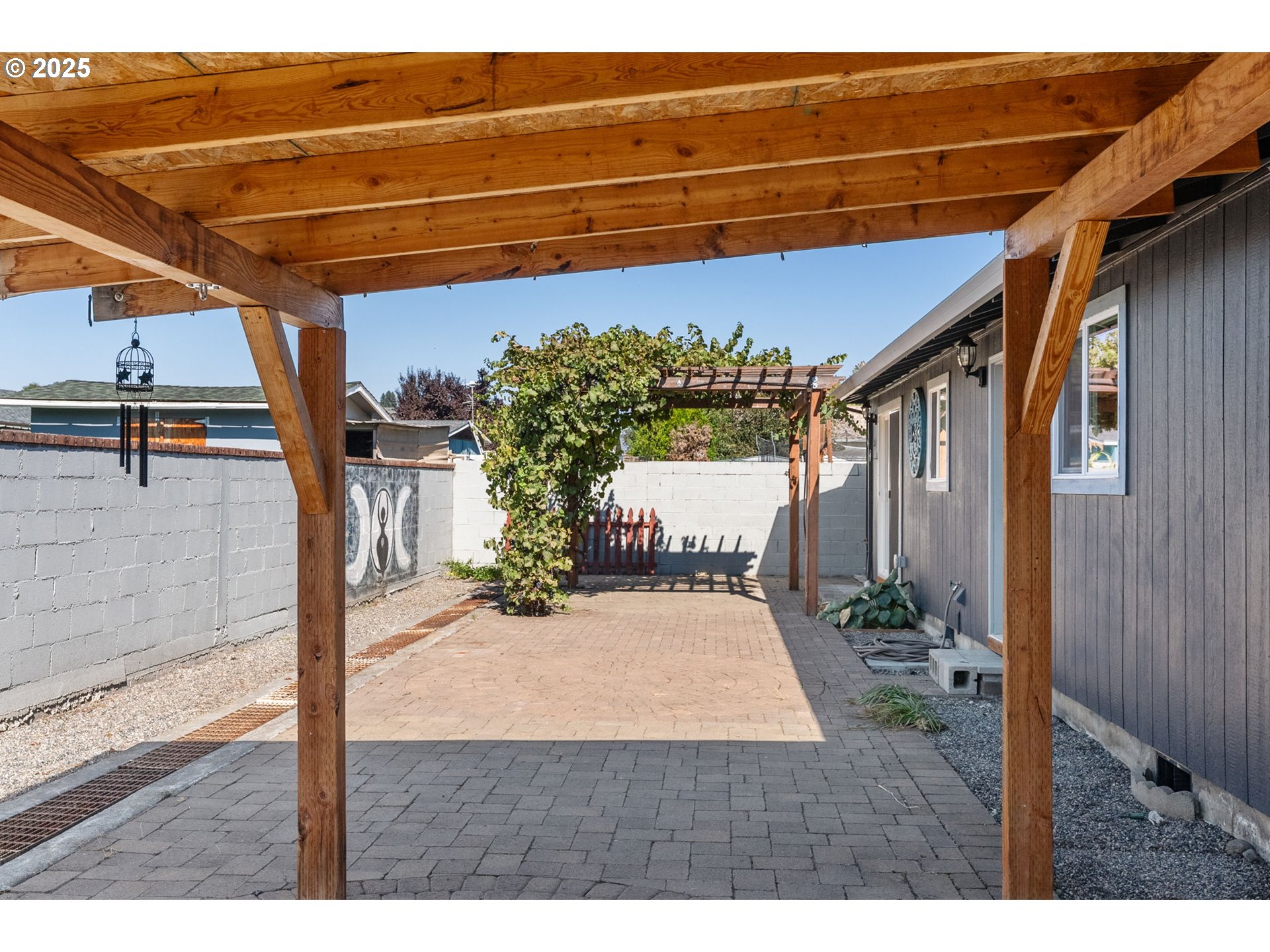3196 Midway Road Hood River, OR 97031 - Photo 35 of 44 a view of a patio