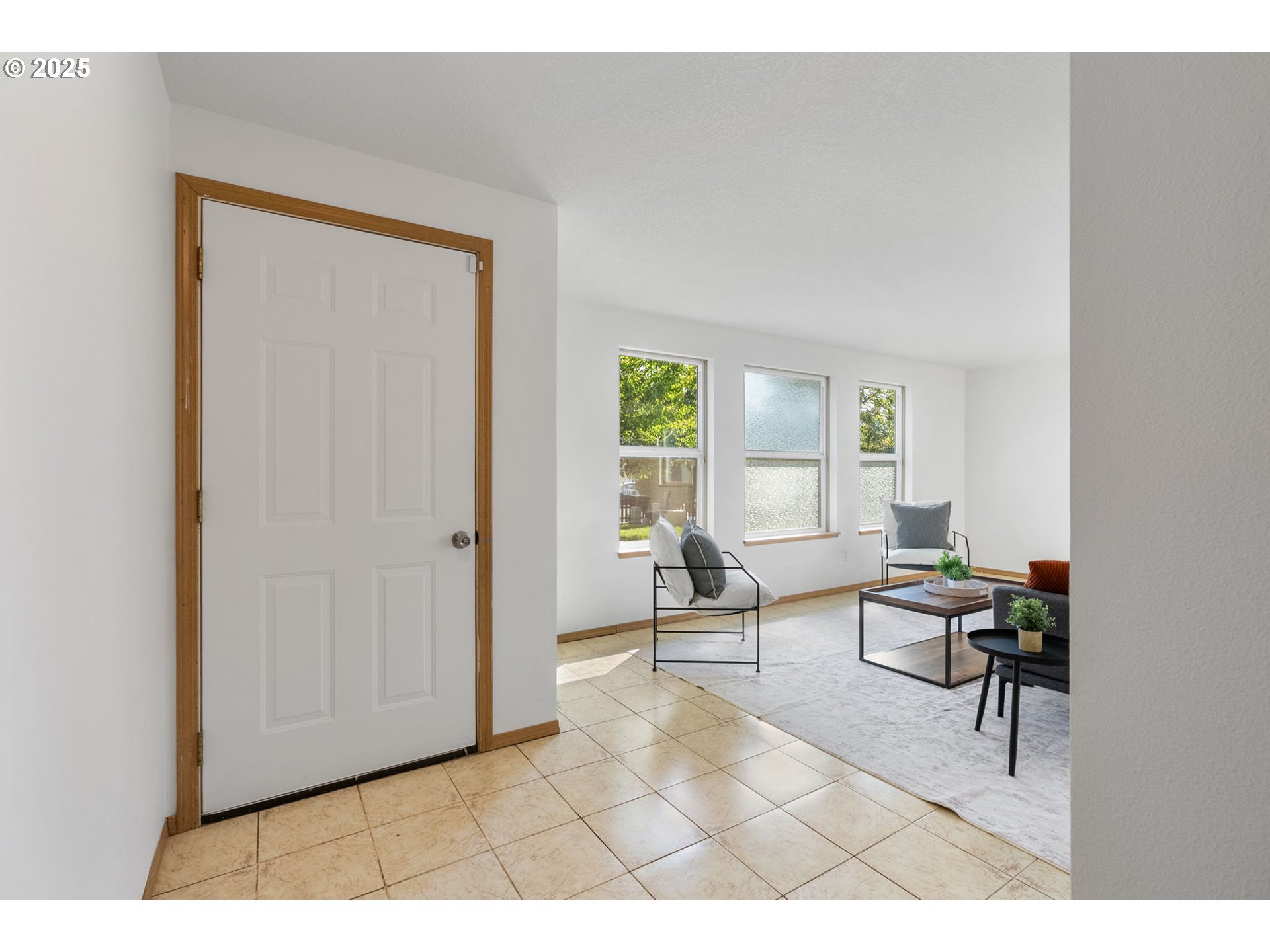 3196 Midway Road Hood River, OR 97031 - Photo 6 of 44 a living room with furniture a dining table and a window