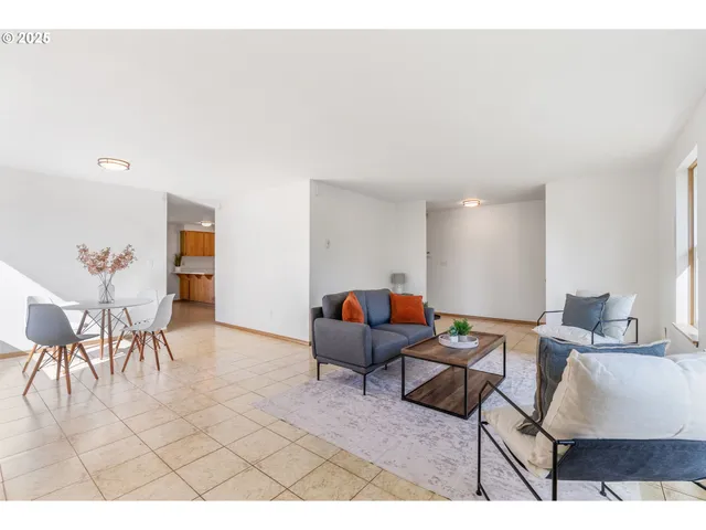 $580,000 | 3196 Midway Road, Hood River, OR 97031