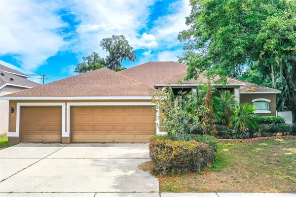 $444,990 | 2539 Centennial Falcon Drive, Valrico, FL 33596