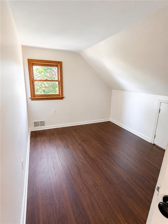 1046 Hastie Road Pittsburgh, PA 15234 - Photo 14 of 23 Gallery Image 14