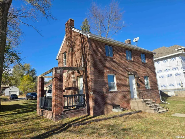 $56,000 | 3419 Northeast Adams Street, Peoria, IL 61603