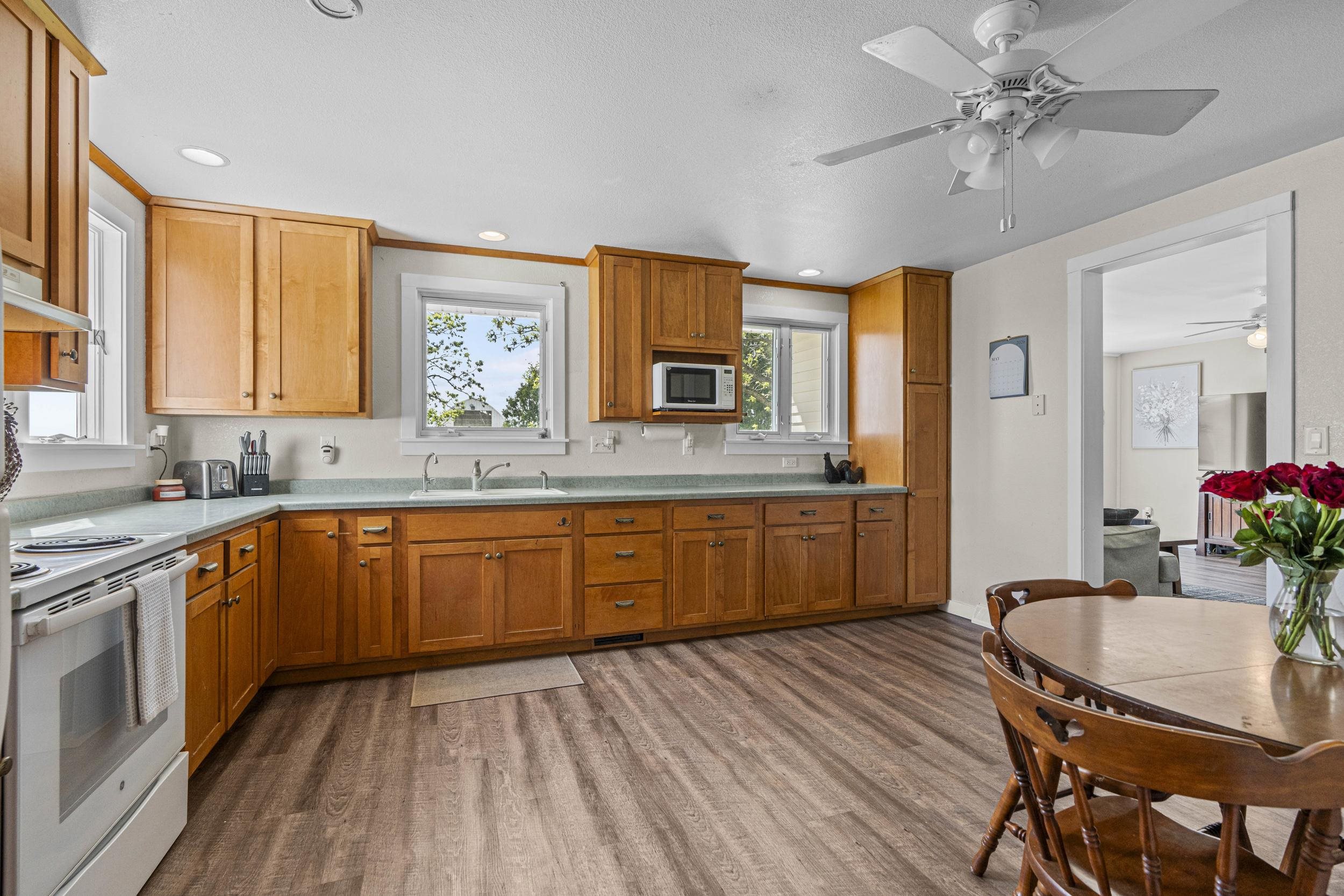4909 County Road K Oshkosh, WI 54904 - Photo 39 of 58