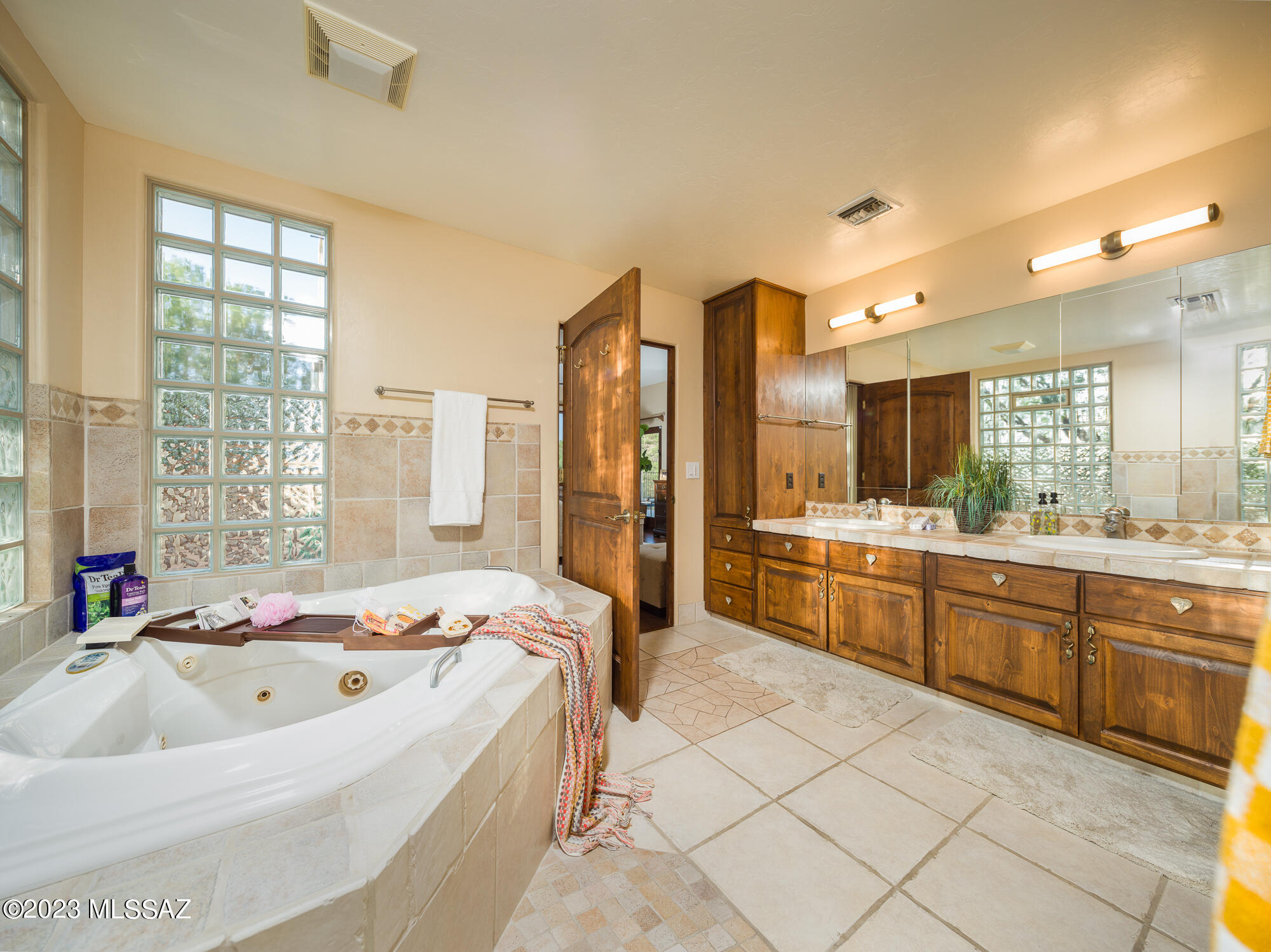 1931 East Buck Ridge Place Tucson, AZ 85737 - Photo 13 of 34