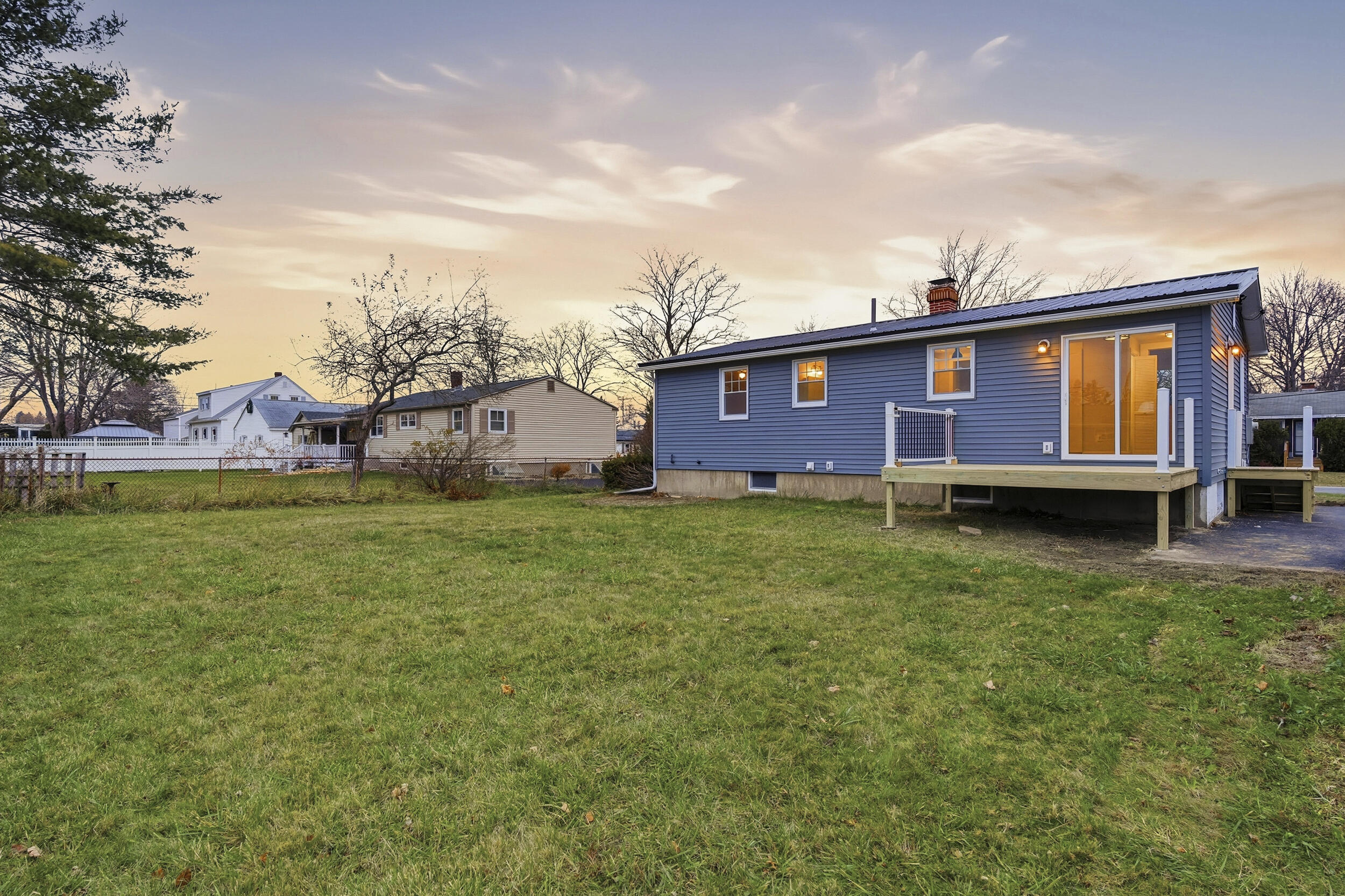 38 Westfield Extension Biddeford, ME 04005 - Photo 47 of 49 53_38westfield-47